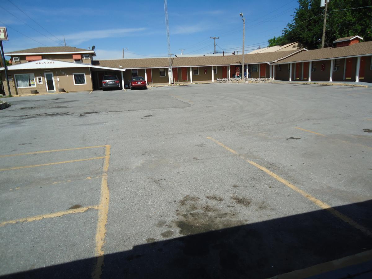 Budget Inn Lawton Exterior photo